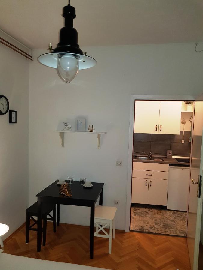 Ferienwohnung Studio Flat For 2 Makarska Exterior foto